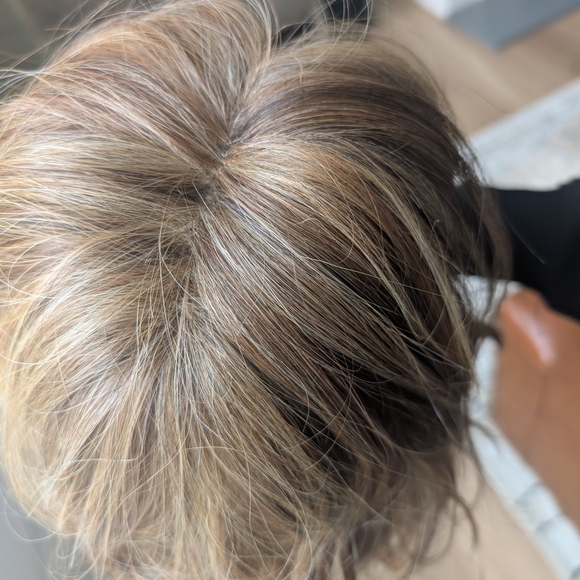 Belle Tress Nutella Buttercream Wig - Picture 5 of 9